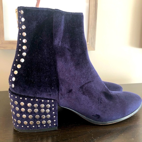 Dolce Vita Shoes - Dolce Vita blue velvet studded ankle boot size 7.5